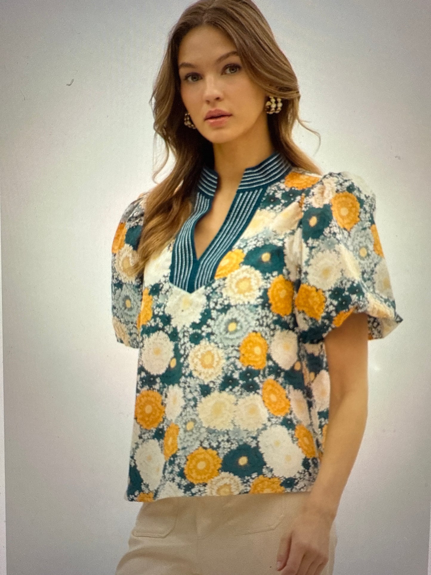 Entro Floral Print Bubble Sleeve Top