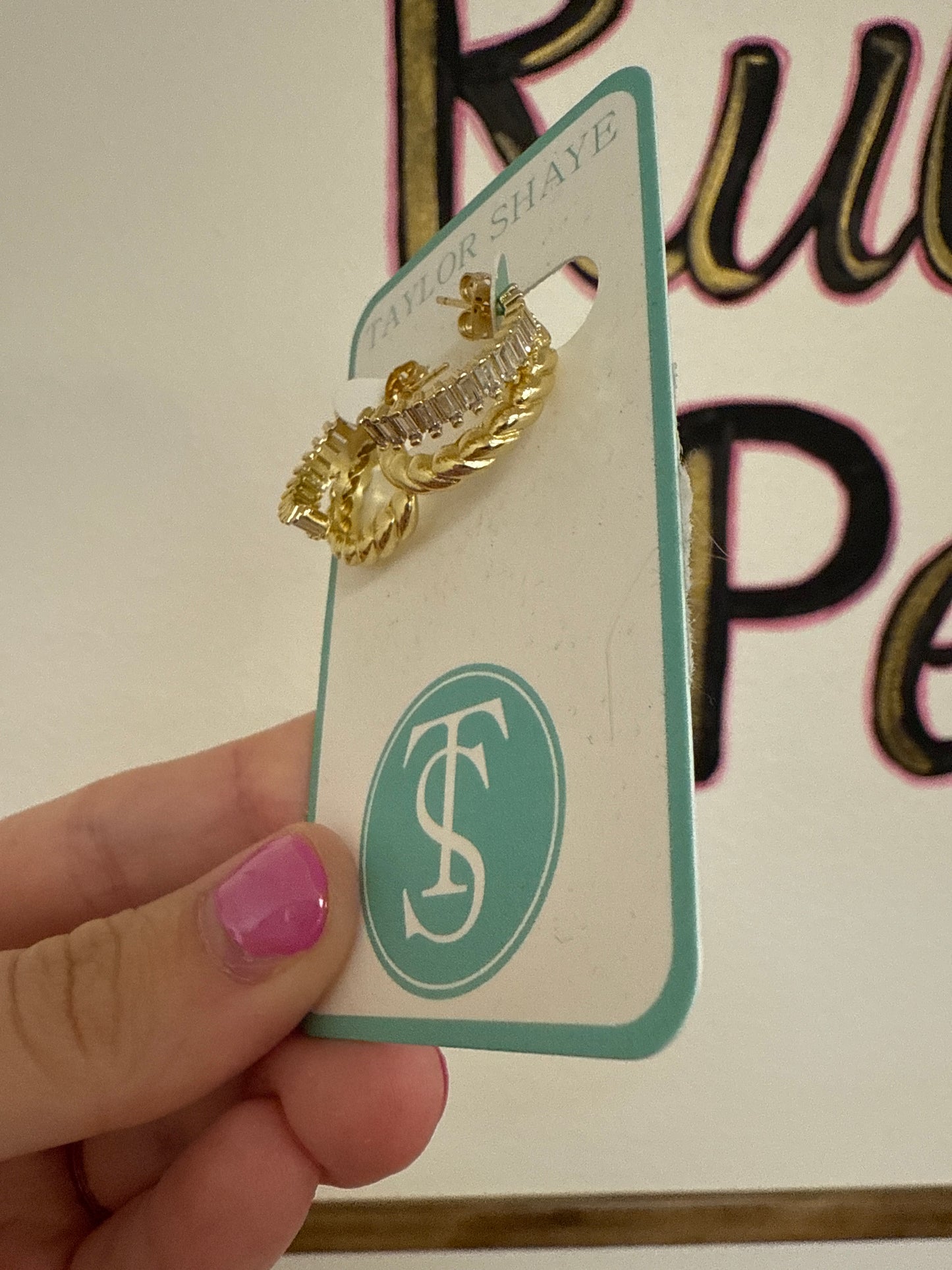 TS Madelyn Pearl Hoops