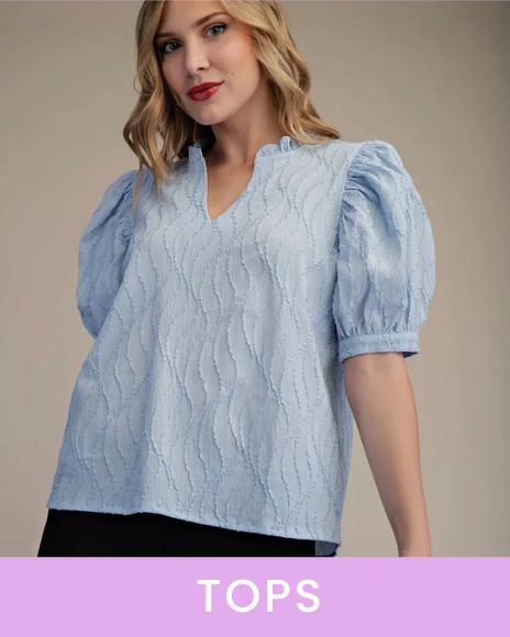 Umgee Jacquared Short Sleeve Top
