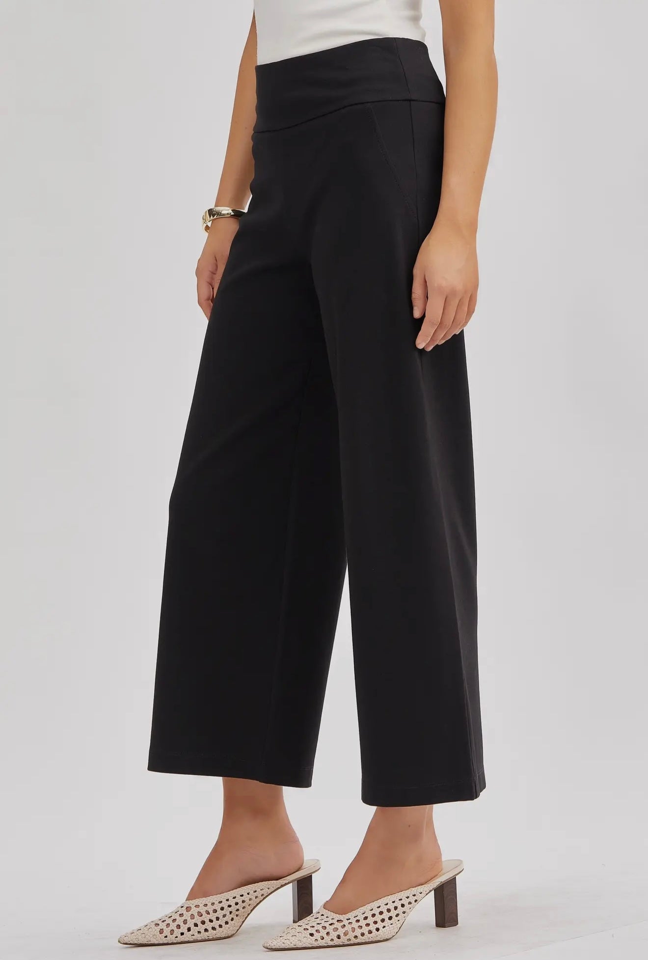 DS Magic Wide Cropped Pants