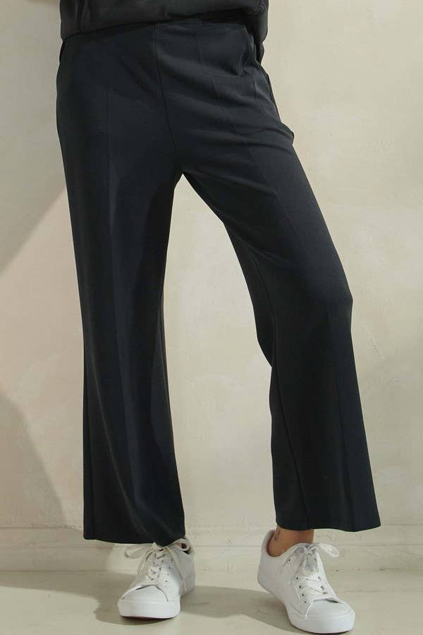 Women's Sofie Soft Cropped Pants : Navy