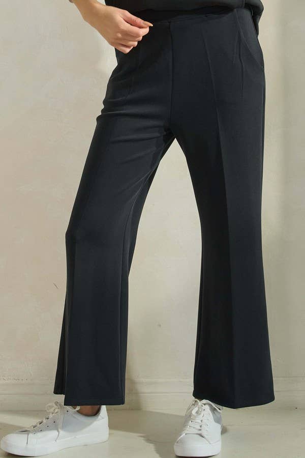 Women's Sofie Soft Cropped Pants : Navy