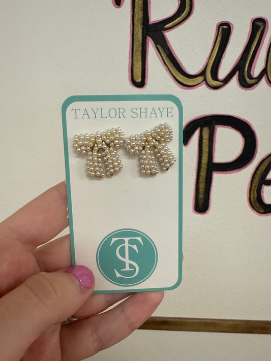 TS Pearl Bow Studs