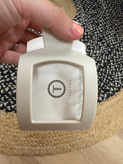 Teleties Square Clip- Large