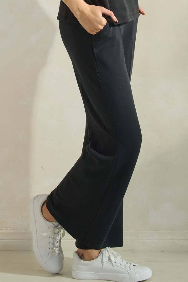 Women's Sofie Soft Cropped Pants : Navy