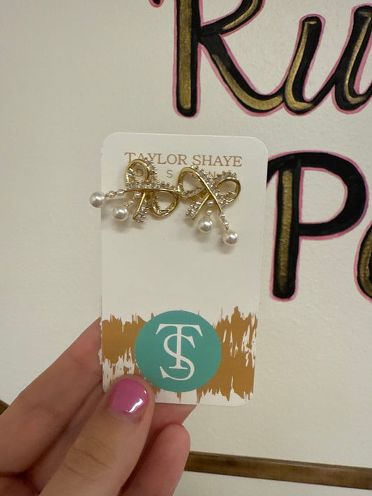 TS Mina Bow Studs
