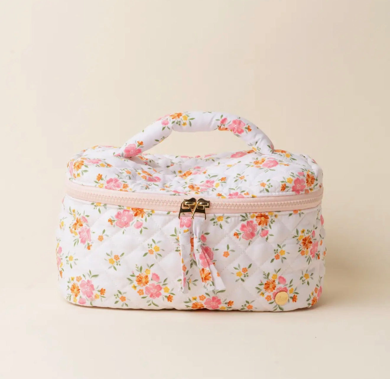 Glam & Go Quilted Cosmetic Bag- Endless Daydream Cream