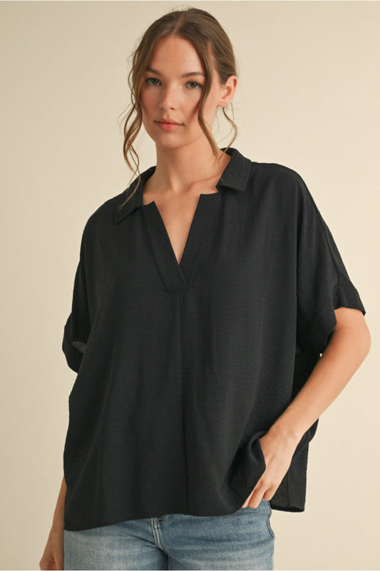 Jodifl Solid top with open collared neck, short dolman sleeves
