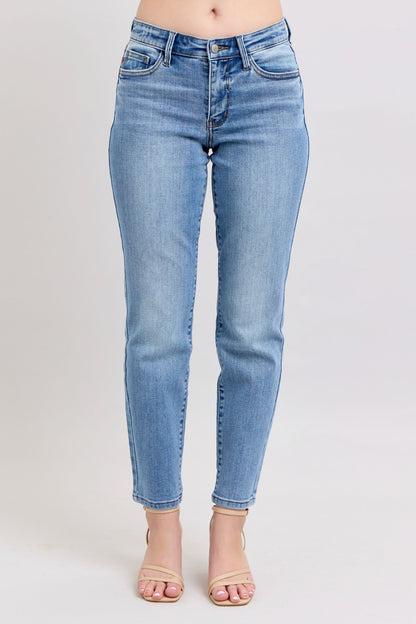 Judy Blue Mid Rise Vintage Wash Slim Fit