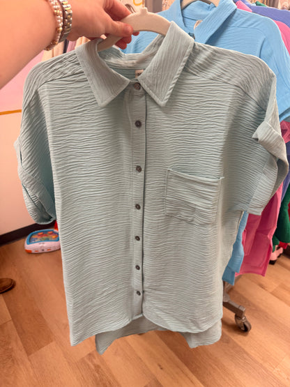 Zenana Airflow Button Up Top